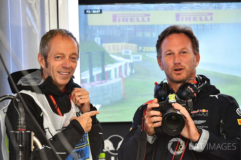 Mark Thompson, Getty Images Photographer and Christian Horner, Red Bull Racing Team Principal with c