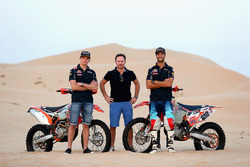 (L-R) Max Verstappen, Red Bull Racing, Christian Horner, Red Bull Racing Team Principal and Daniel Ricciardo, Red Bull Racing pose for a photograph
