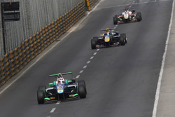 António Felix da Costa, Carlin Dallara Volkswagen leads