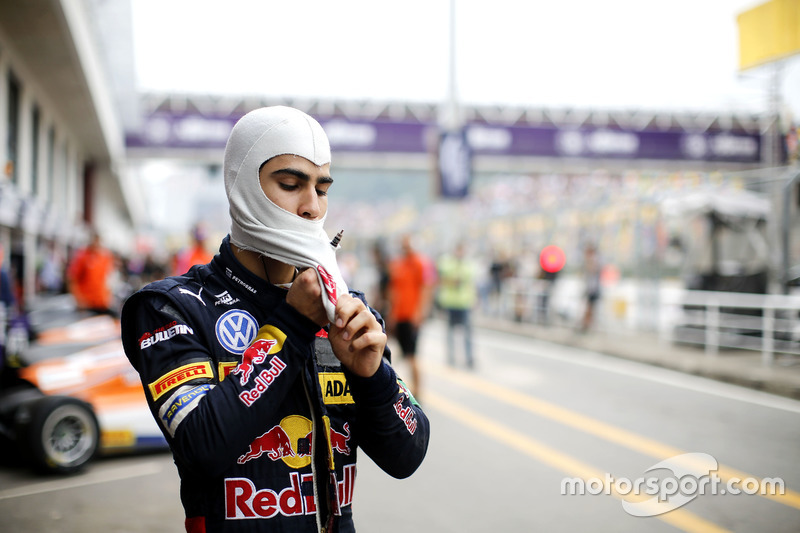<img src="https://cdn-0.motorsport.com/static/img/cfp/0/0/0/0/30/s3/brazil-2.jpg" alt="" width="20" height="12" /> 2016: Sergio Sette Camara