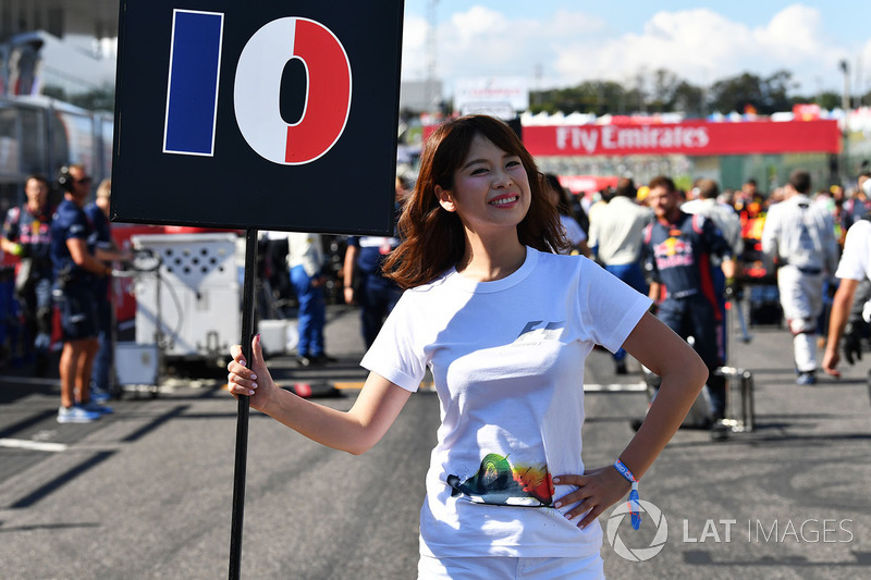 Grid girl