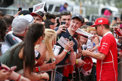 Kimi Raikkonen, Ferrari incontra i fan alla sessione autografi