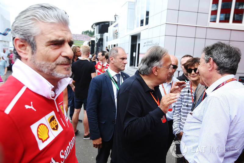 Maurizio Arrivabene, Team Principal, Ferrari, Sergio Marchionne, Chief Executive Officer, Fiat Chrys