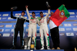 Segundo, Tiago Monteiro, Honda Racing Team JAS, Honda Civic WTCC, ganador, Mehdi Bennani, Sébastien