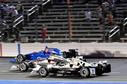 Simon Pagenaud, Team Penske Chevrolet, Will Power, Team Penske Team Penske Chevrolet, Tony Kanaan, Chip Ganassi Racing Honda