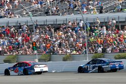 Trevor Bayne, Roush Fenway Racing Ford, Danica Patrick, Stewart-Haas Racing Ford