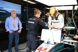 Patrick Stewart y Lewis Hamilton, Mercedes-Benz F1 W08