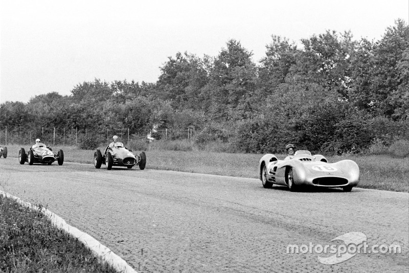 Juan Manuel Fangio, Mercedes-Benz W196