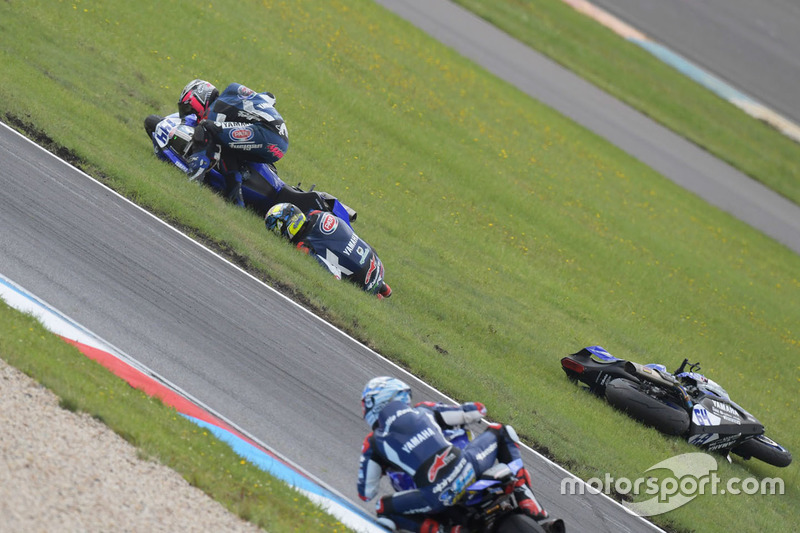 Crash von Federico Caricasulo, GRT Yamaha Official WorldSSP Team, Lucas Mahias, GRT Yamaha Official WorldSSP Team