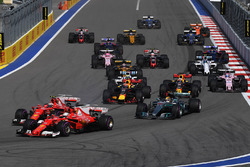 Kimi Raikkonen, Ferrari SF70H, Sebastian Vettel, Ferrari SF70H