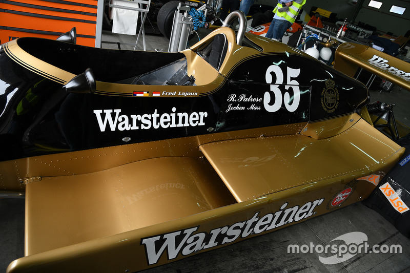 Arrows A1