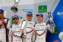 Podium: #1 Porsche Team Porsche 919 Hybrid: Neel Jani, Andre Lotterer, Nick Tandy