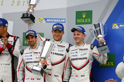 Podium: #1 Porsche Team Porsche 919 Hybrid: Neel Jani, Andre Lotterer, Nick Tandy