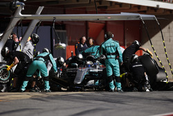 Valtteri Bottas, Mercedes F1 W08, s'arrête aux stands