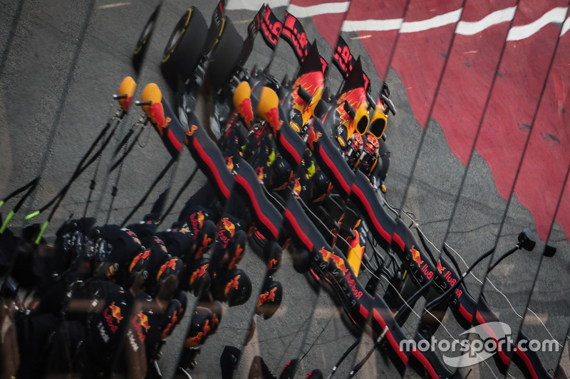 Mercredi : Max Verstappen, Red Bull Racing RB13
