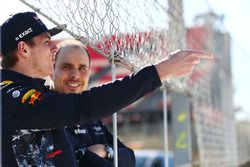 Max Verstappen, Red Bull Racing, met Gianpiero Lambiase, Red Bull Racing engineer