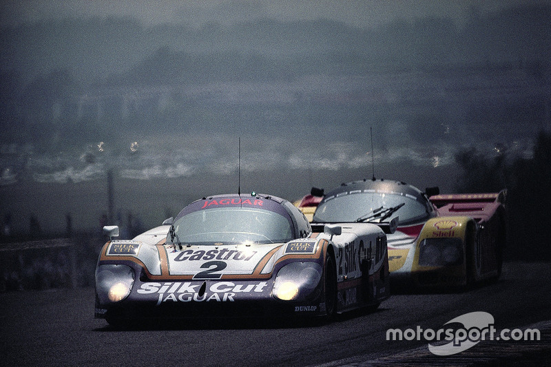 Jan Lammers in de #2 Jaguar XJR-9LM Advanced tijdens de 24 uur van Le Mans