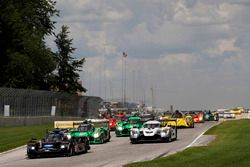 Start: #10 Wayne Taylor Racing Cadillac DPi: Ricky Taylor, Jordan Taylor leads