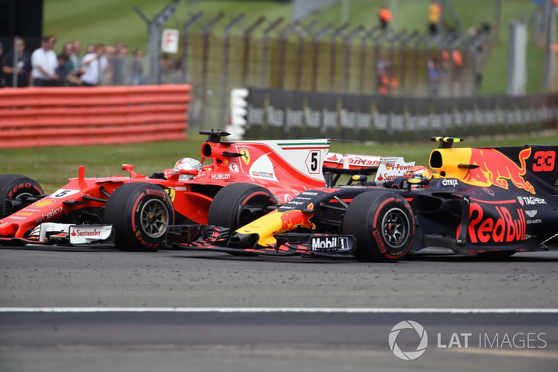 Себастьян Феттель, Ferrari SF70H, и Макс Ферстаппен, Red Bull Racing RB13