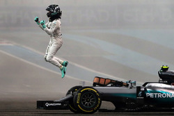 Second placed Nico Rosberg, Mercedes AMG F1 W07 Hybrid celebrates his World Championship at the end