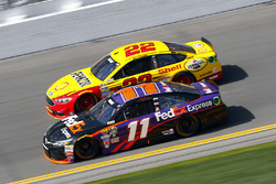 Denny Hamlin, Joe Gibbs Racing Toyota, Joey Logano, Team Penske Ford