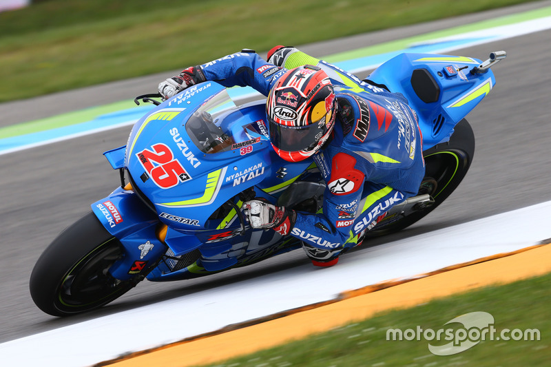 Maverick Viñales meilleure référence de la première journée