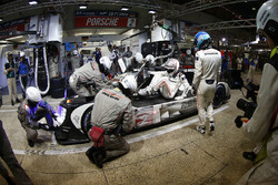 #2 Porsche Team Porsche 919 Hybrid: Romain Dumas, Neel Jani, Marc Lieb