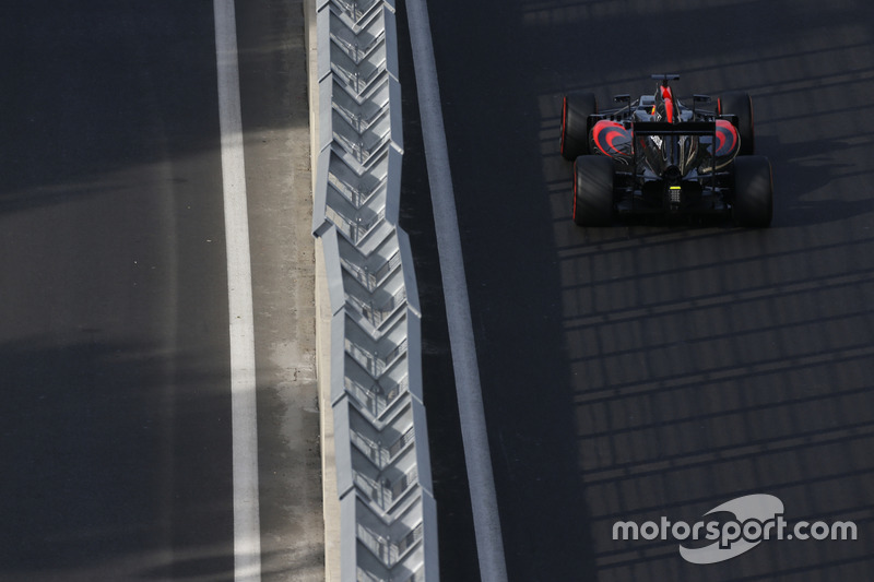 Fernando Alonso, McLaren MP4-31