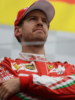 Sebastian Vettel, Ferrari sur le podium