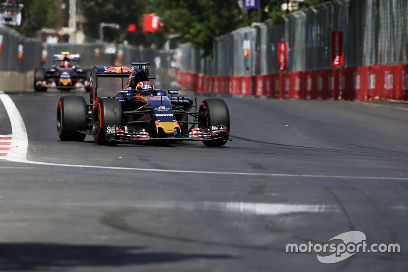 Daniil Kvyat, Scuderia Toro Rosso STR11