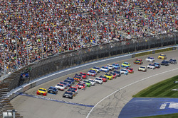 Départ : Joey Logano, Team Penske Ford mène