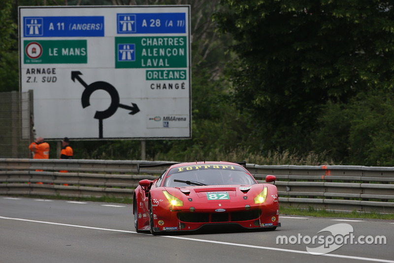#82 Risi Competizione Ferrari 488 GTE: Giancarlo Fisichella, Toni Vilander, Matteo Malucelli