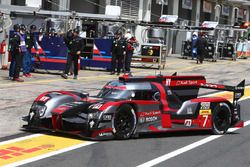 #7 Audi Sport Team Joest Audi R18: Marcel Fässler, Andre Lotterer