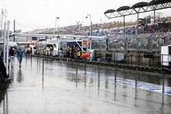 A rain storm hits the circuit before qualifying