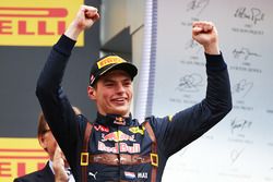 Max Verstappen, Red Bull Racing feiert seinen 2. Platz