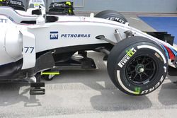 Williams FW38 front side detail