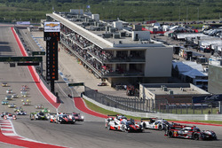 #8 Audi Sport Team Joest, Audi R18 e-tron quattro: Lucas di Grassi, Loic Duval, Oliver Jarvis; #6 To