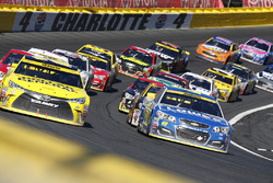 Relance : Jimmie Johnson, Hendrick Motorsports Chevrolet leads