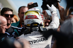 Lewis Hamilton, Mercedes AMG F1 fête sa victoire en parc fermé