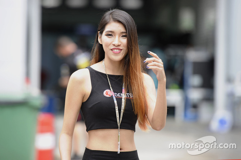 Grid girl