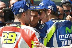 Le poleman Valentino Rossi, Yamaha Factory Racing, et Andrea Iannone, Ducati Team, troisième des qualifications