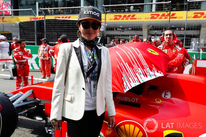 La actriz Carina Lau en la parrilla