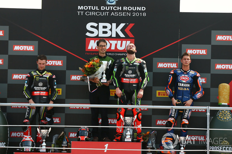 Podio: il vincitore Jonathan Rea, Kawasaki Racing, il secondo classificato Michael van der Mark, Pata Yamaha, il terzo classificato Chaz Davies, Aruba.it Racing-Ducati SBK Team