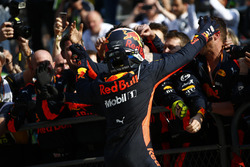 Il vincitore della gara Daniel Ricciardo, Red Bull Racing