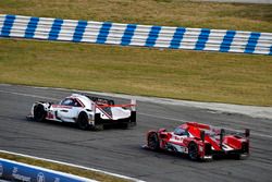 #7 Acura Team Penske Acura DPi, P: Helio Castroneves, Ricky Taylor, Graham Rahal, #31 Action Express Racing Cadillac DPi, P: Eric Curran, Mike Conway, Stuart Middleton, Felipe Nasr