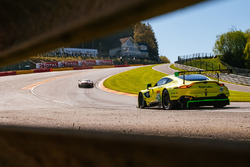 #97 Aston Martin Racing Aston Martin Vantage AMR: Alex Lynn, Maxime Martin, Jonathan Adam