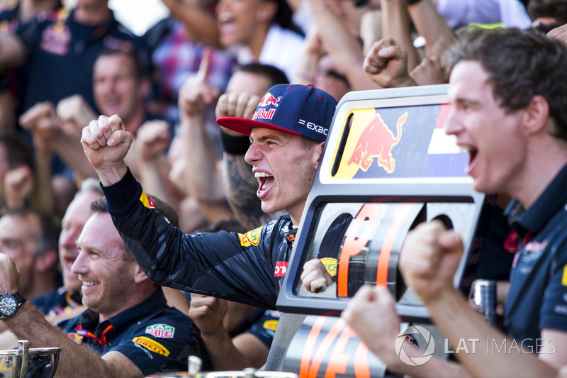 Max Verstappen is met afstand de jongste Grand Prix-winnaar in de Formule 1. In Spanje 2016 verdrong hij Sebastian Vettel van de eerste plaats. Maar wie stond er voor de start van het seizoen 2019 derde in dat rijtje?