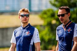 Sergey Sirotkin, Williams walks the track Zak Mauger