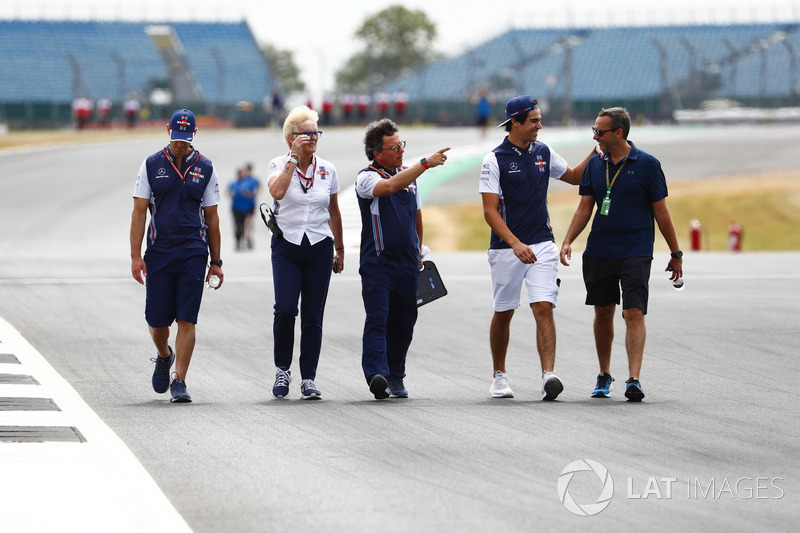 Lance Stroll, Williams Racing, mengitari lintasan