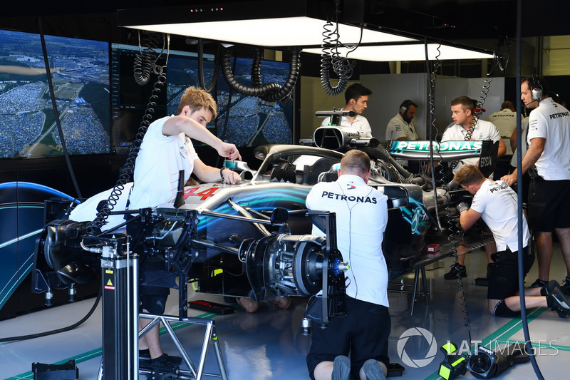 Lewis Hamilton, Mercedes-AMG F1 W09